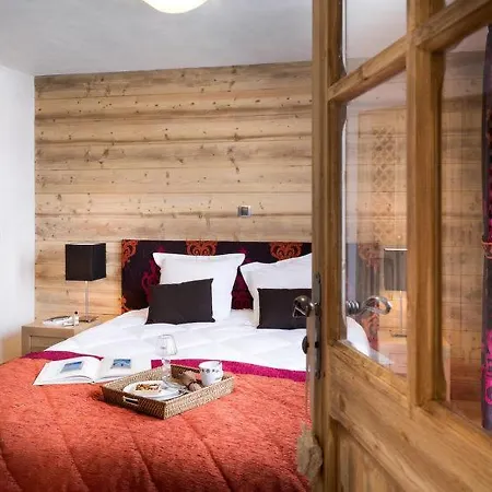 Les Avanchers-valmorel Sleeps 8 Pool Wifi Valmorel